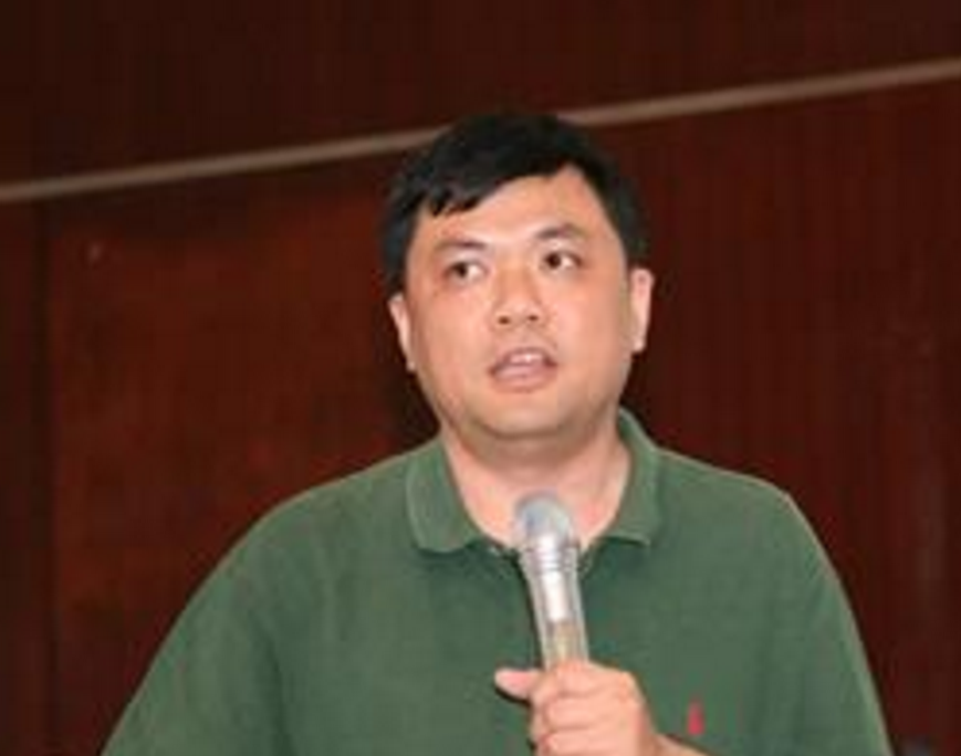 清华大学电子工程系教授周世东