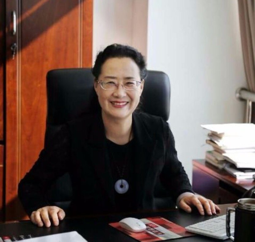 内蒙古自治区小学语文教研员杨华