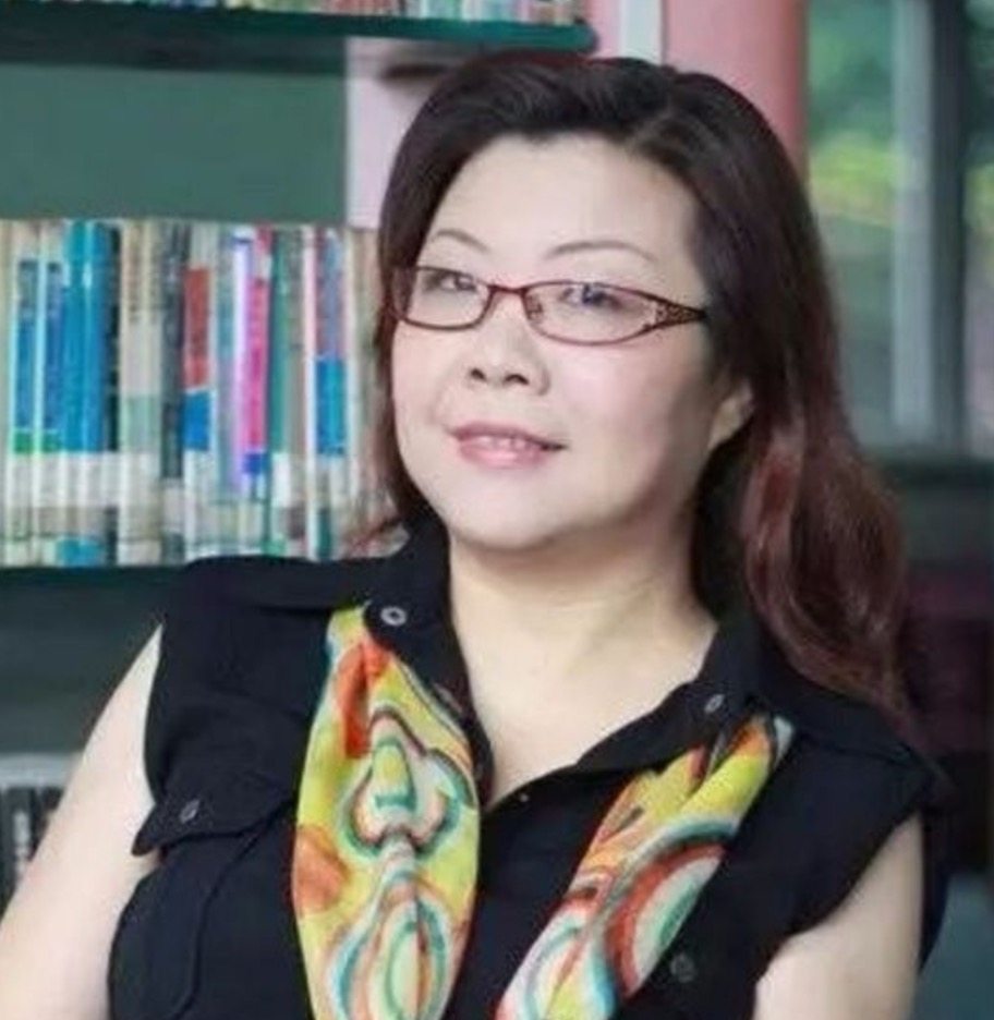 重庆市小学语文教研员张咏梅