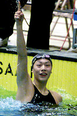 中国游泳队女子运动员韩雪照片
