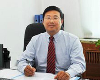 吉林大学常务副校长陈岗照片