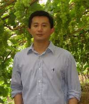 果树生理与遗传规律创新研究组研究员梁振昌