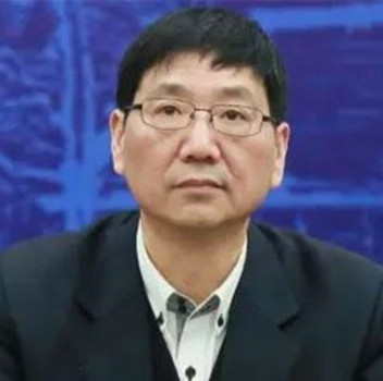 南京大学商学院副院长裴平