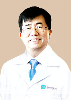 长庚大学医学系教授李奇龙