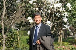 全国语文学习科学专业委员会上海分会会长黄玉峰