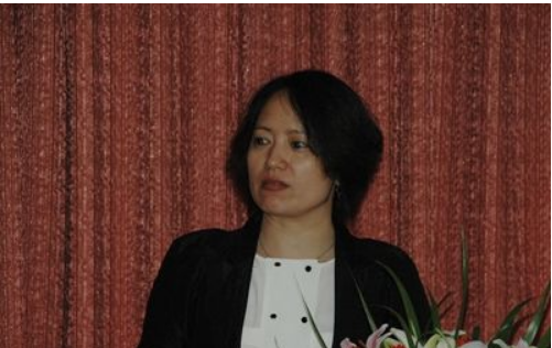 重庆大学生物工程学院光生物研究室教授钟莉