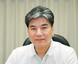 国立台湾大学土木工程学系水利组教授李鸿源