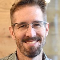 裸心营销战略总监Lee Mack