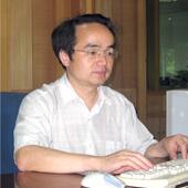 武汉大学计算机学院教授梁意文照片