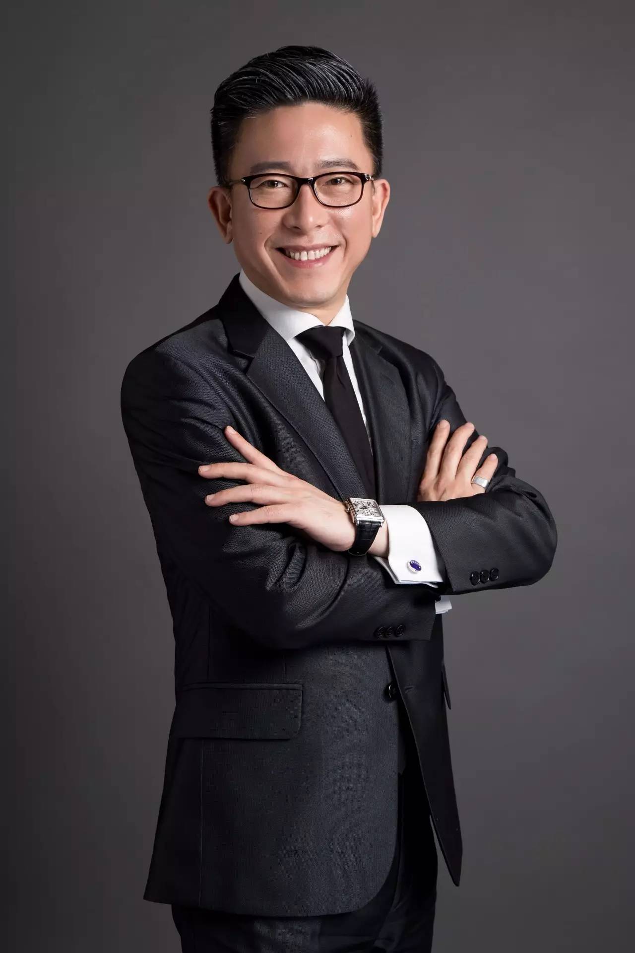 亚澳营销策划集团总裁陈智文照片
