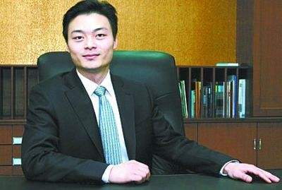 亚细亚董事局主席卢伟坚