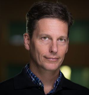 Counterpoint研究总监Jeff Fieldhack