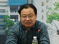 首都师范大学数学科学学院教授吴建平照片