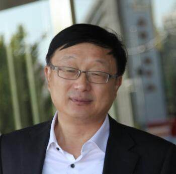 有色金属矿产地质调查中心矿产地质调查中心主任、党委书记 杨  兵