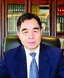 清华新闻学院院长柳斌杰