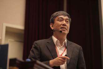 威锋电子产品行销副总经理许锦松