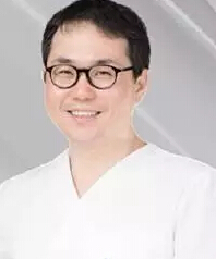 韩国一山Apsun齿科院长Kim, Yong-Jin照片