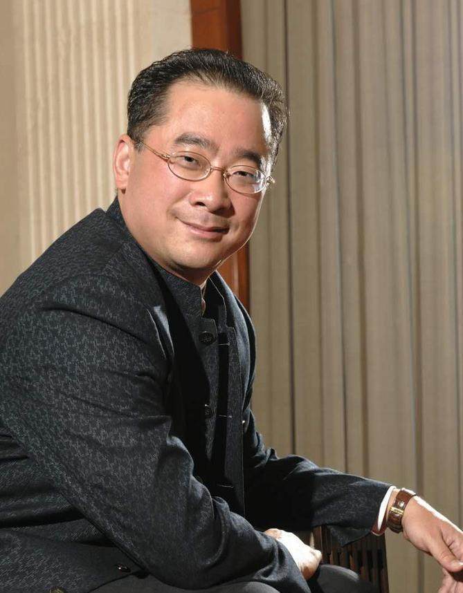 中国房地产协会”经营管理分会副秘书长胡骏鹏