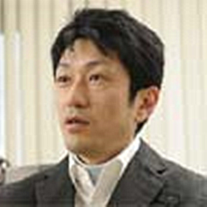 Institute for Chemical Research, Kyoto University,ProfessorMotonari Uesugi照片