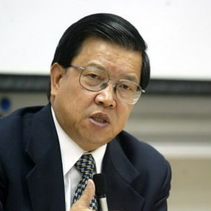 全球CEO发展大会联席主席 龙永图照片
