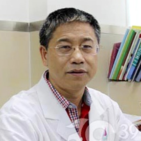 广东省产科急危重症中心主任、教授陈敦金