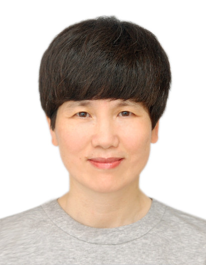 浙江外国语学院社会福利研究所所长、教授董红亚