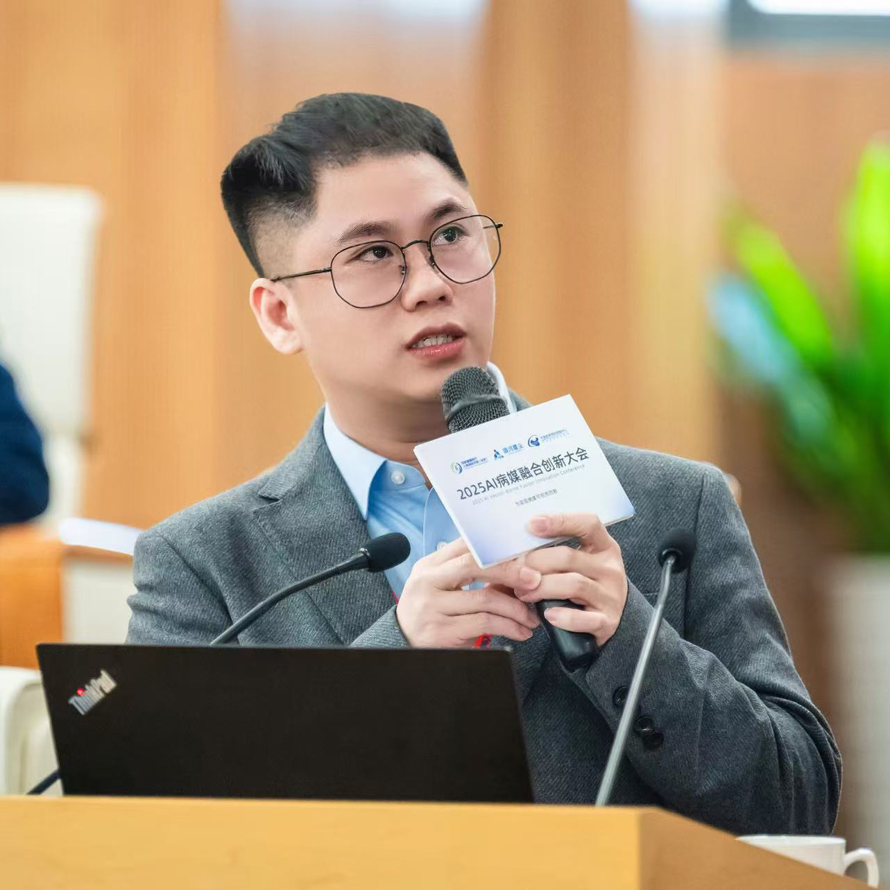 深圳银河星尘科技有限公司CEO陈石磊照片