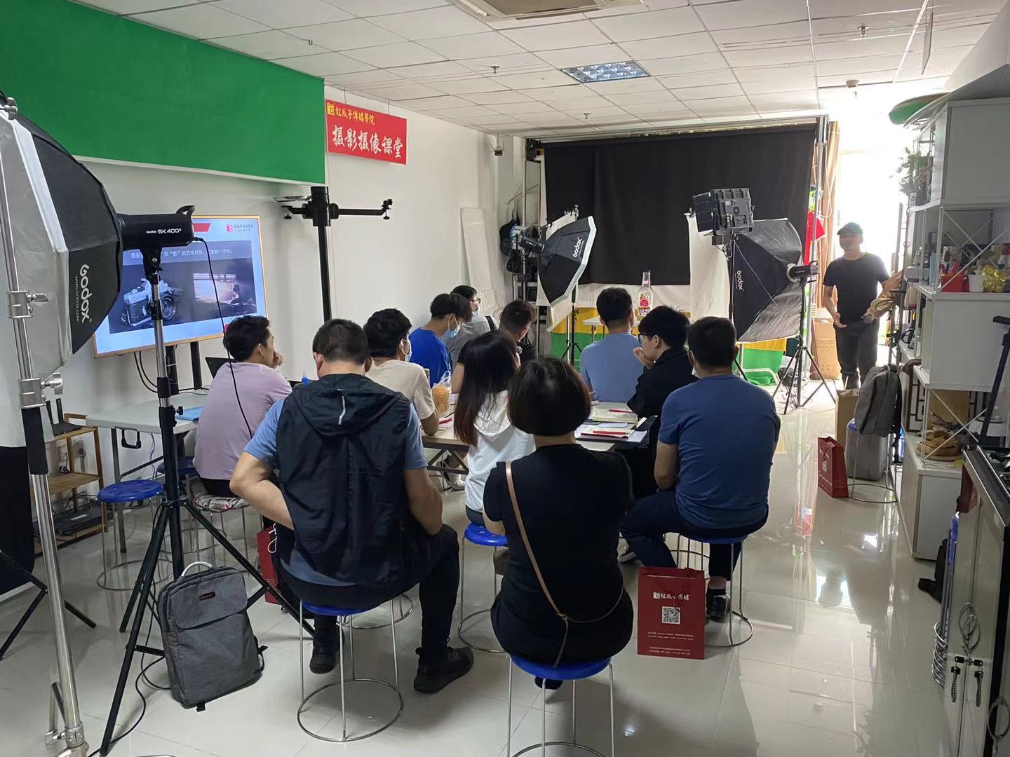 深圳摄影摄像培训课程（线下教学）