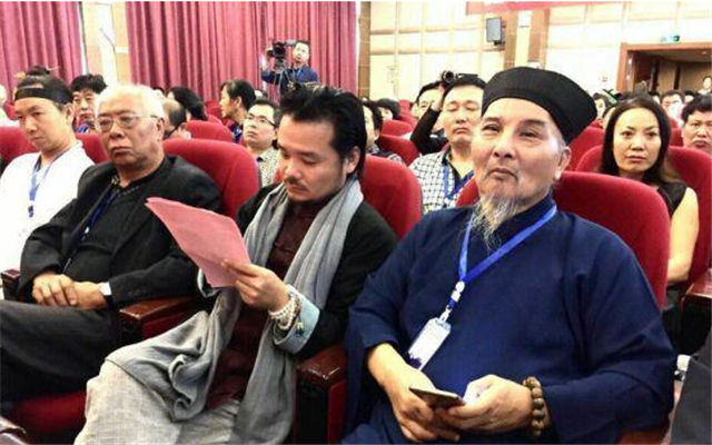 云南省第二届古镇文化与生态文明建设研讨会现场图片