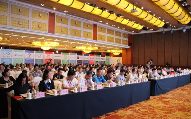 2015中国连锁超市生鲜食品经营模式研讨会现场图片