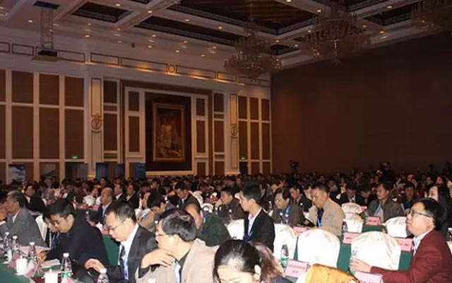 2015第二届中国新能源汽车高峰论坛暨总工技术交流会现场图片
