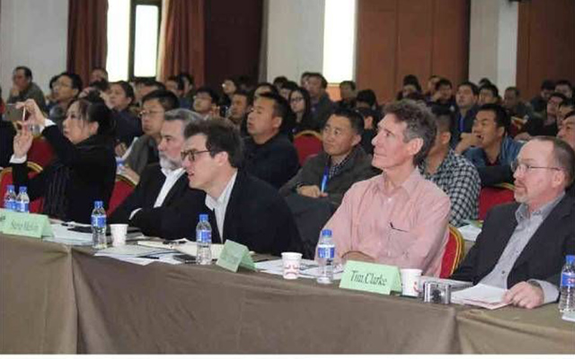 2015第四届高产优质牧草种植加工技术研讨会现场图片