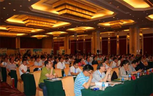 2015年中国电池行业市场年会现场图片