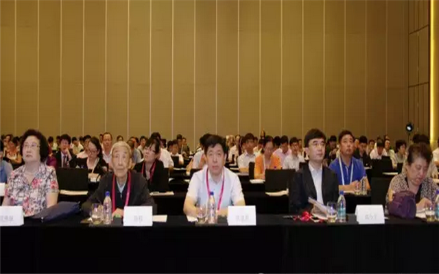 中国化学纤维工业协会第六届会员大会现场图片