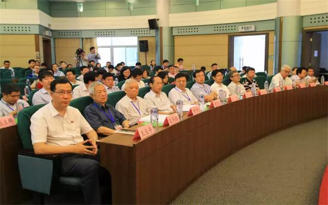 中国再生塑料技术创新战略联盟成立大会暨再生塑料产业技术对接会现场图片